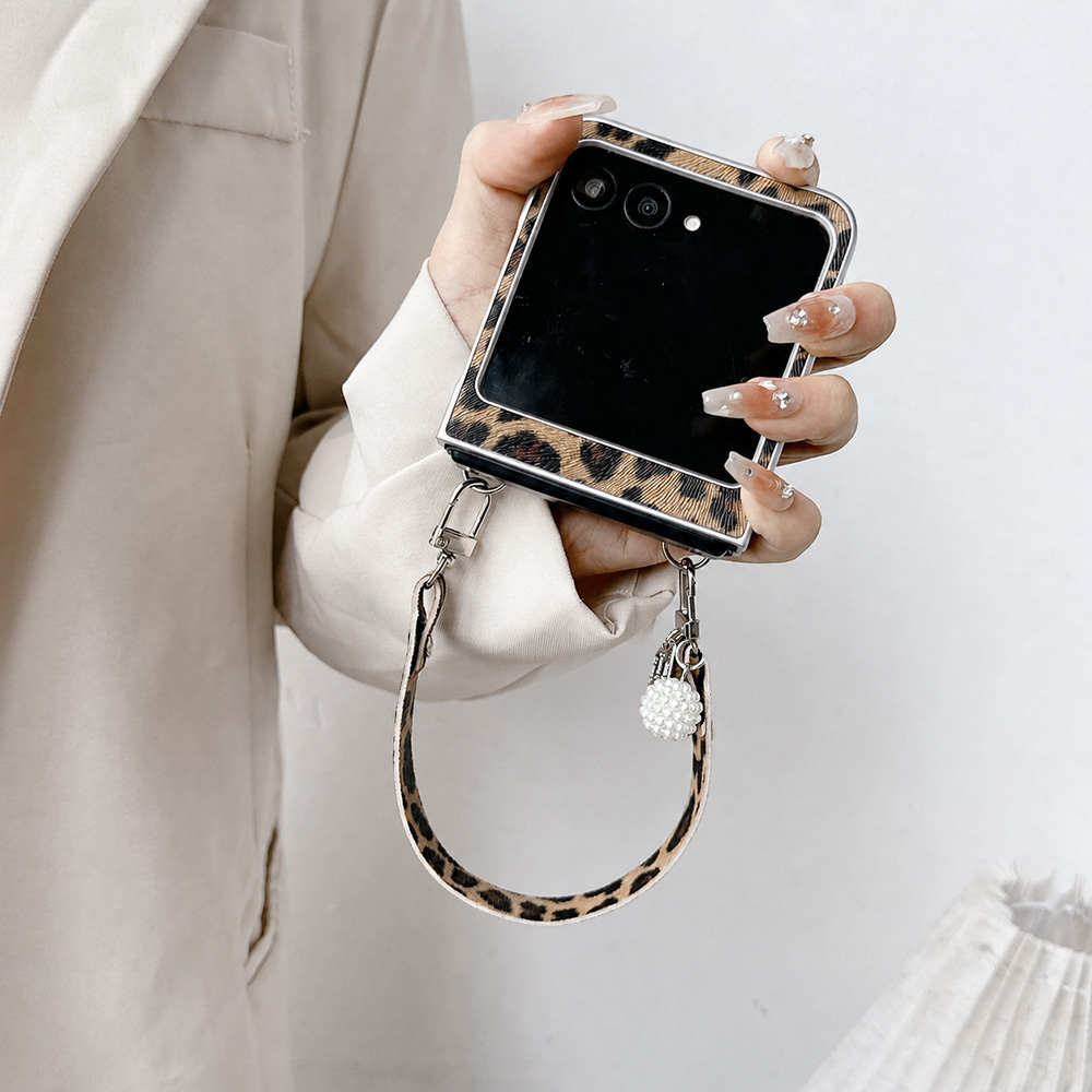 Leopar Baskılı Katlanabilir Ka - Camera Wrist Strap incelemesi ve fiyatı